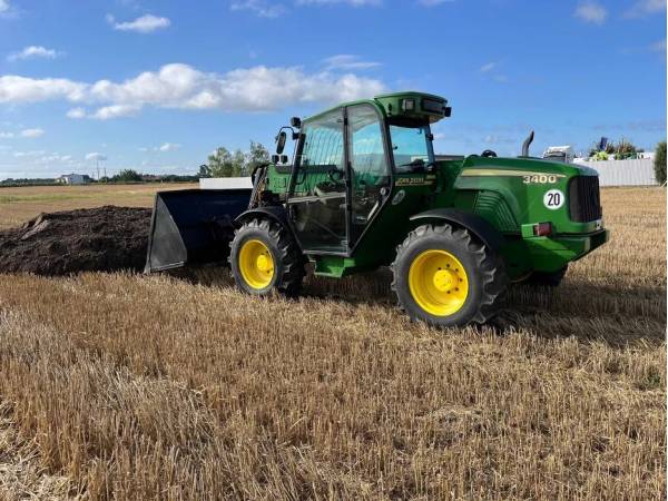 Телескопічний навантажувач John Deere 3400 (2001)