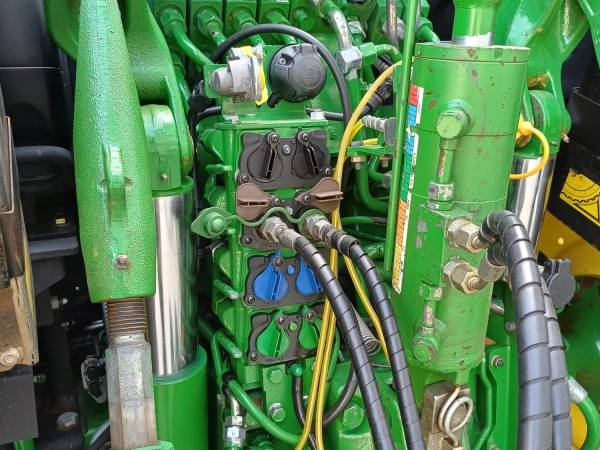 Трактор John Deere 6195R (2016)