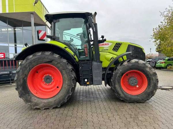 Трактор Claas Axion 850 (2022)