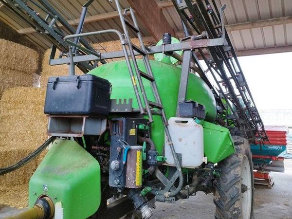 Причіпний обприскувач Tecnoma Pulve Traine (2012)