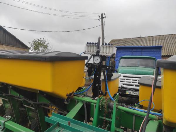 Сівалка John Deere 7000 