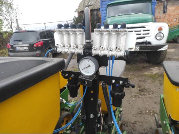 Сівалка John Deere 7000 