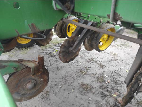 Сівалка John Deere 7000 