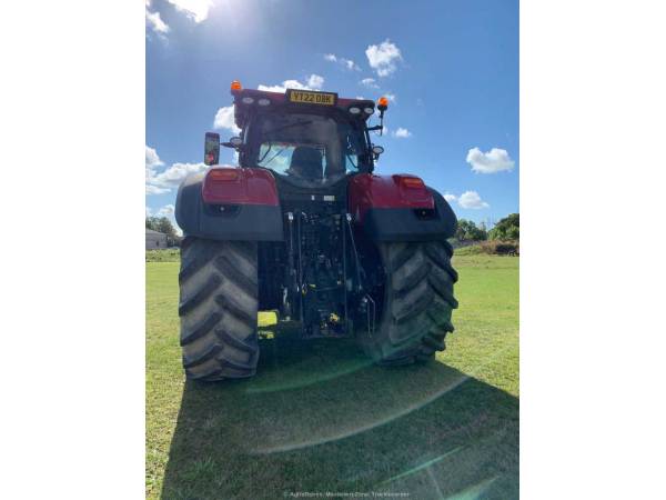Трактор Case IH OPTUM 300 CVX (2022)