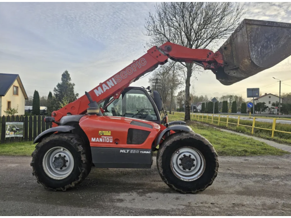 Навантажувач Manitou MLT 630 (2004)