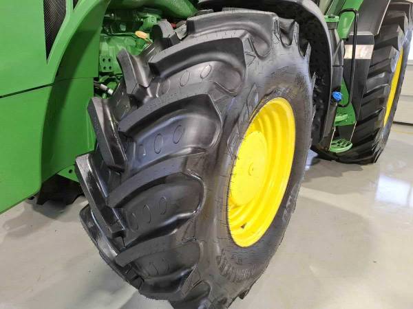Трактор John Deere 8400R (2018)