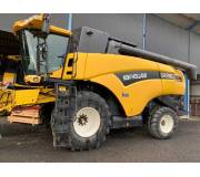 Комбайн New Holland CX 780
