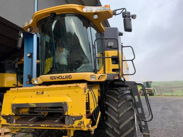Комбайн New Holland CX 780 (2002)