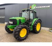 Трактор John Deere 6230