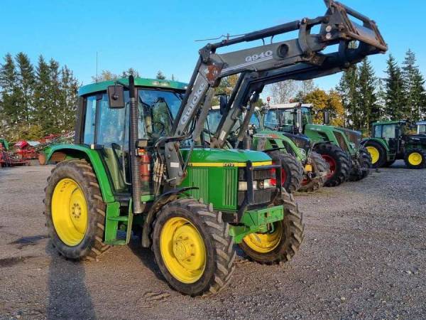 Трактор John Deere 6210 (2001)