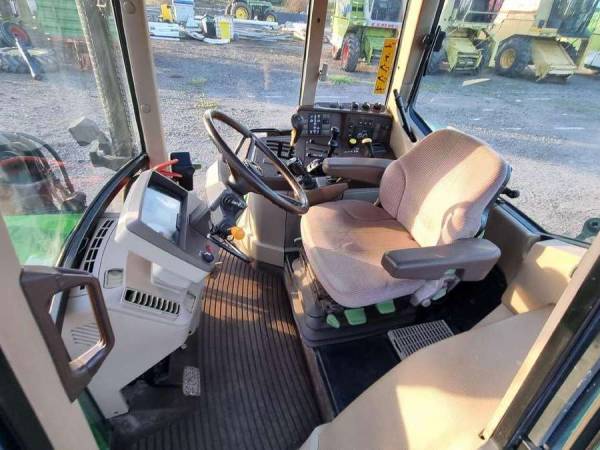 Трактор John Deere 6210 (2001)