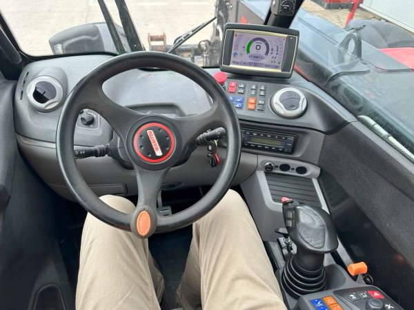Навантажувач Manitou MLT 741-140V+ (2017)