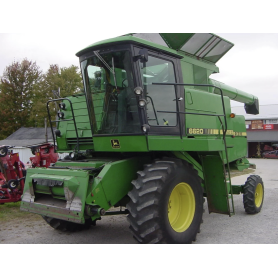 Комбайн John Deere 6620 TITAN II (1988)
