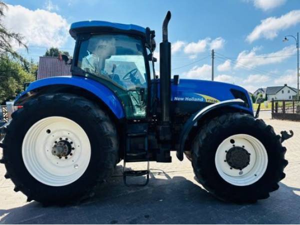 Трактор New Holland T7030 (2008)