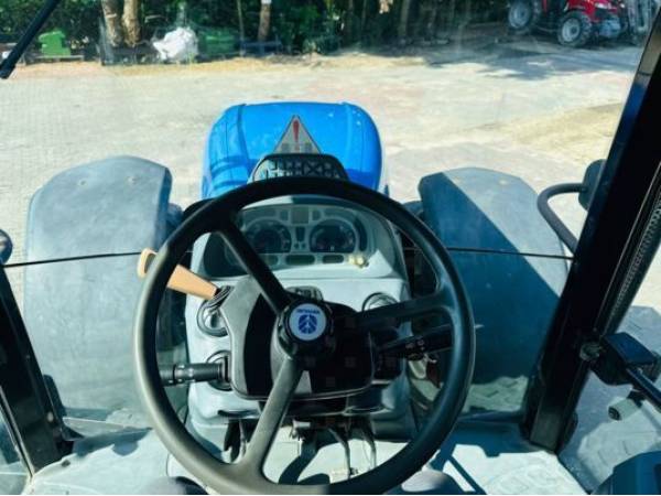Трактор New Holland T7030 (2008)