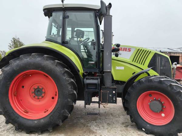 Трактор Claas Axion 820 (2008)
