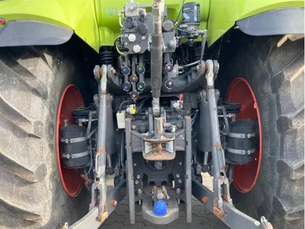 Трактор Claas Axion 870 (2018)
