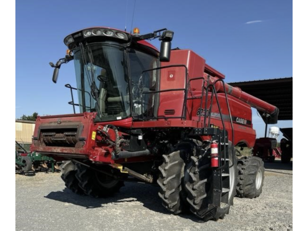 Комбайн Case IH 8230 (2014)