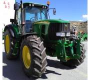 Трактор John Deere 6830