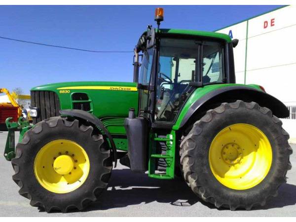 Трактор John Deere 6830 (2009)