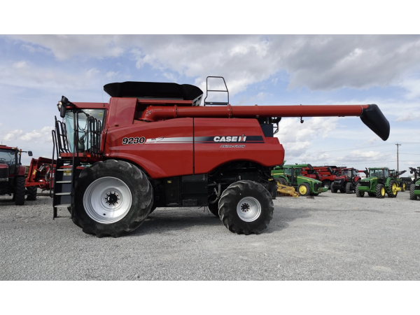 Комбайн Case IH 9230 (2013)
