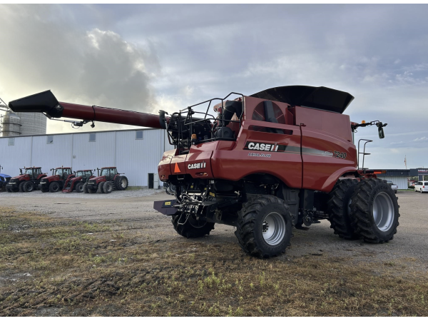 Комбайн Case IH 7240 (2016)