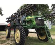Самохідний обприскувач John Deere 4830
