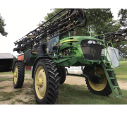 Самохідний обприскувач John Deere 4830