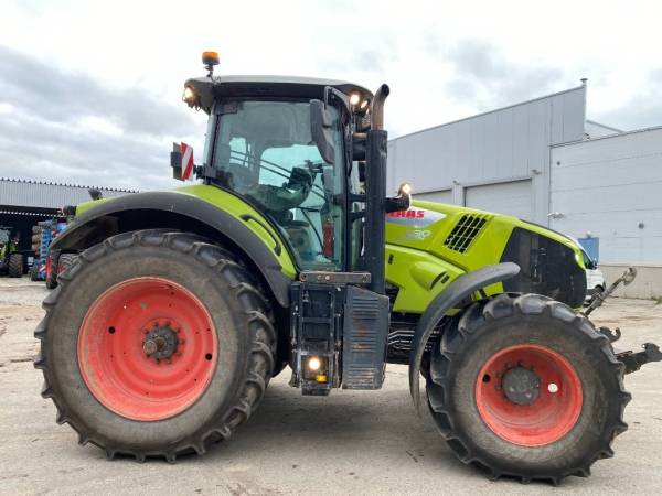 Трактор Claas Axion 830 (2020)