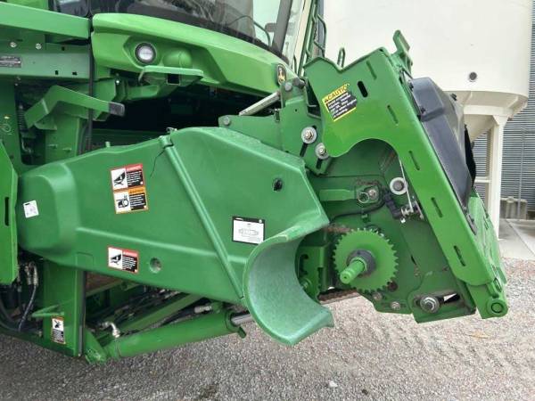 Комбайн John Deere S690 (2015)