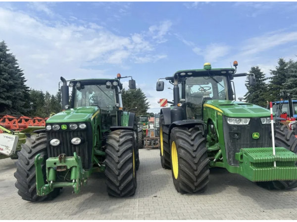 Трактор John Deere 8330 (2009)