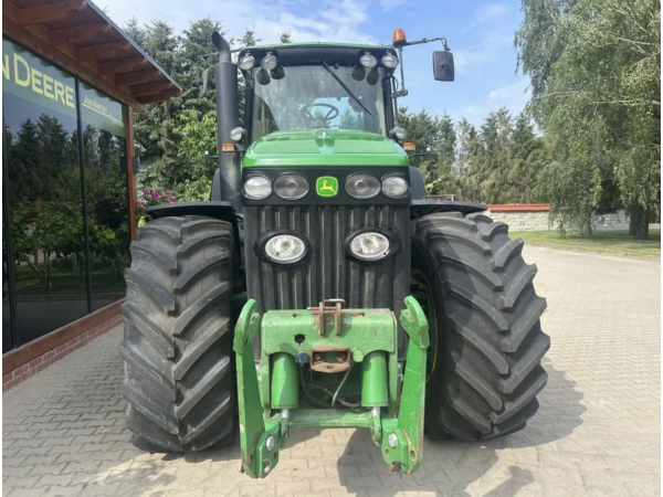 Трактор John Deere 8330 (2009)