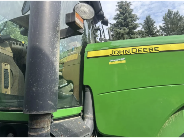 Трактор John Deere 8330 (2009)