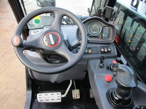 Навантажувач Manitou MLT 625-75 H (2024)