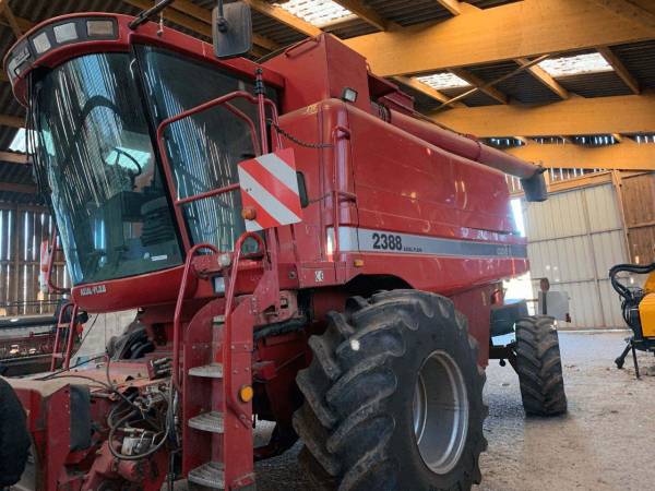 Комбайн Case IH 2388 Axial-Flow (2005)