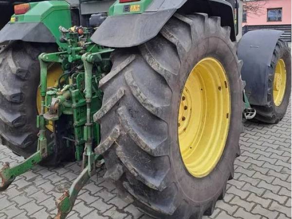 Трактор John Deere 6910S (2001)