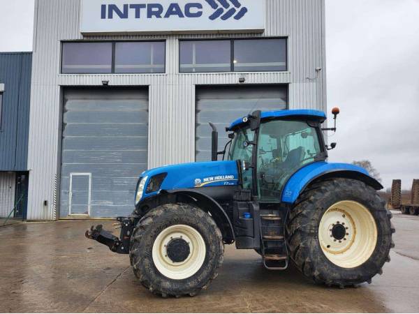 Трактор New Holland T7.235 (2014)