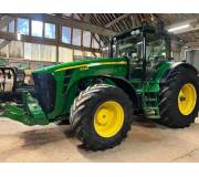 Трактор John Deere 8330