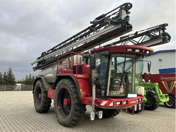 Самоходный опрыскиватель Horsch Leeb PT 270 (2011)
