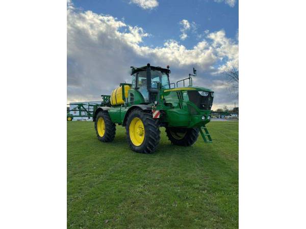 Самоходный опрыскиватель John Deere r4040i (2015)