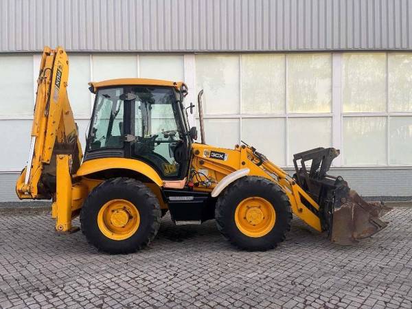 Экскаватор-погрузчик JCB 3CX (2005)