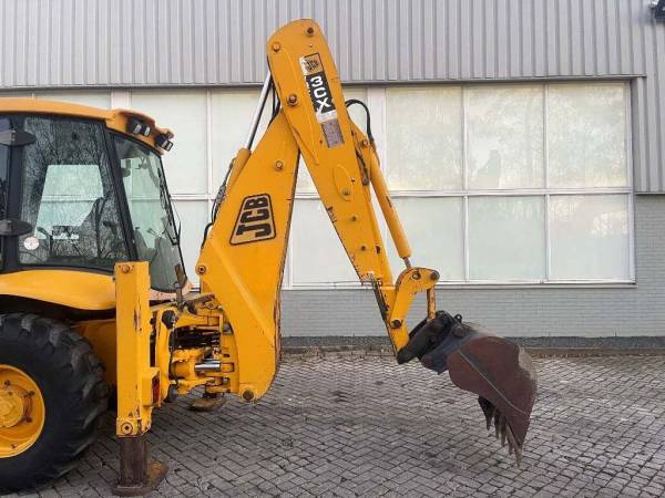 Экскаватор-погрузчик JCB 3CX (2005)