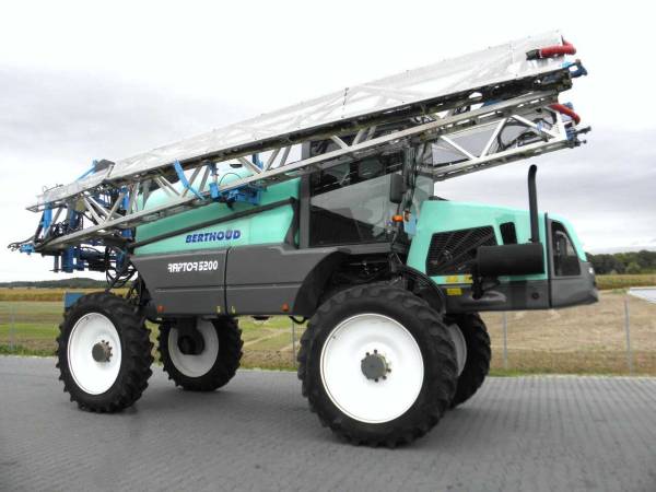 Самохідний обприскувач Berthoud Raptor 5200 (2012)