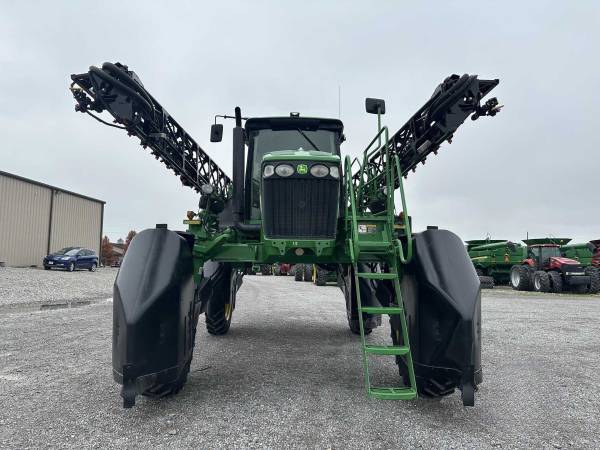 Самохідний обприскувач John Deere 4730 (2010)