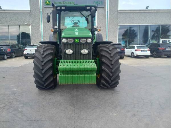 Трактор John Deere 8320R (2011)