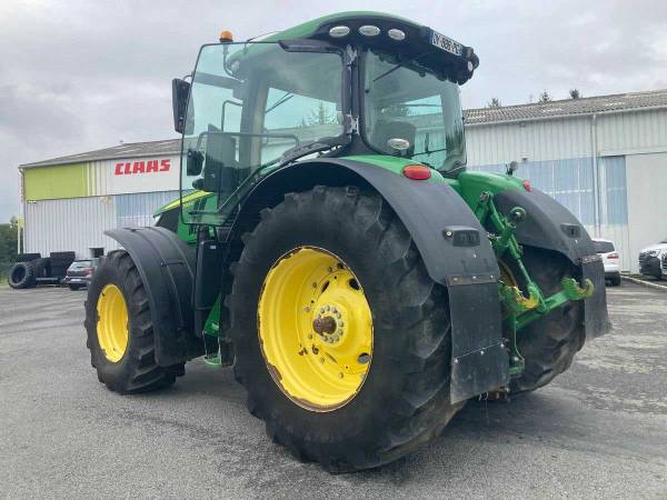 Трактор John Deere 7210R (2015)