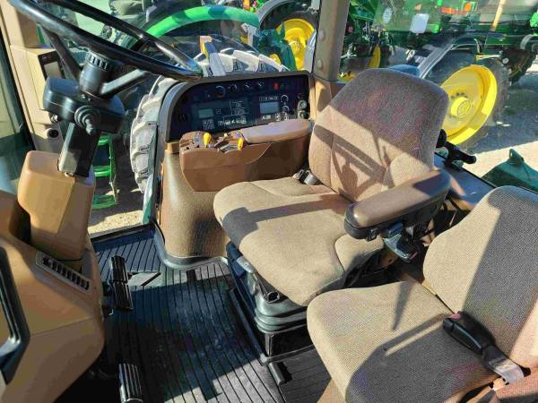 Трактор John Deere 8430 (2006)