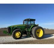Трактор John Deere 8130
