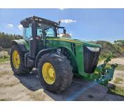 Трактор John Deere 8335R