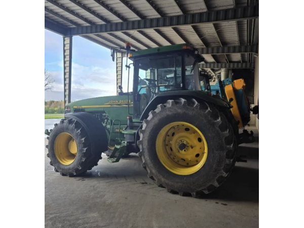 Трактор John Deere 8310 (2001)